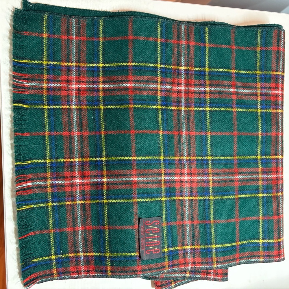 Tartan Plaid Scarf in Green and Red